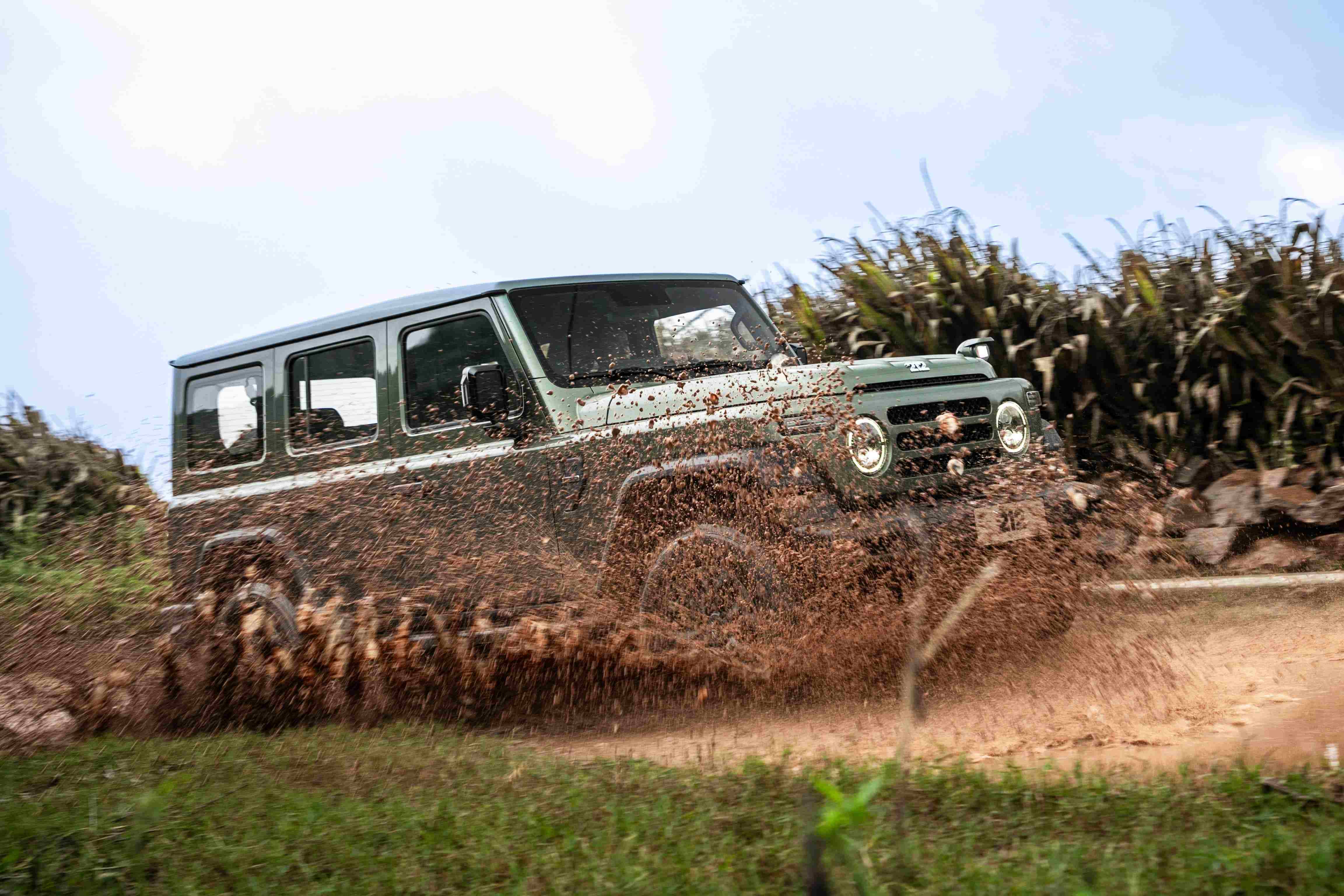 BAW 212 SUV Off-road